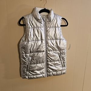 Amazon Essentials XXL Girls Silver Puffer Vest
